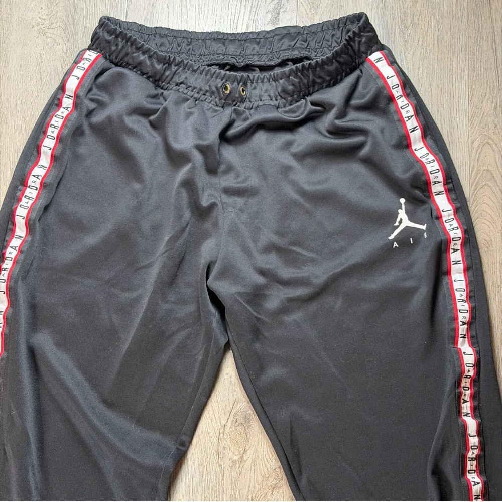 Jordan Track Pants Mens XL Black Tape Side Stripe Joggers Cuffed AQ2696-010 - Picture 3 of 12